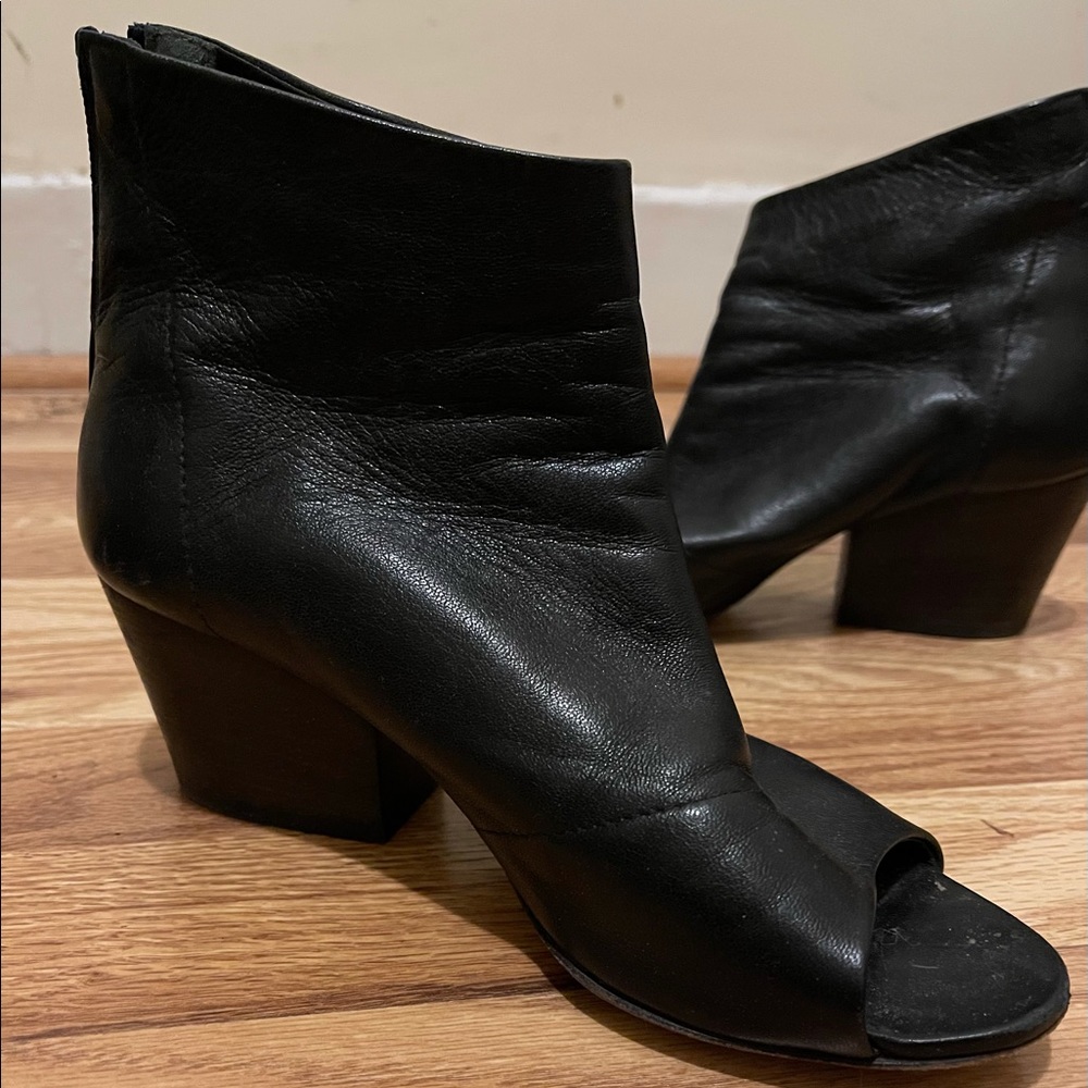 Steve Madden open toe booties